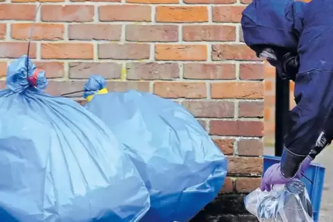 Auf Spurensuche: OPCW-Experten hatten Proben im britischen Salisbury entnommen sowie auch Blutproben der Opfer bekommen. Diese w