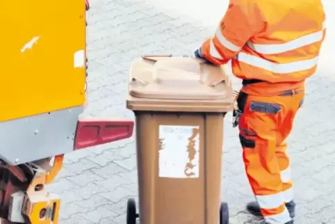 Der Abfall muss weg und das kostet Geld. Wer im Kreis nicht zahlt, bekommt mit der ersten Mahnung 5 Euro Extragebühr aufgebrummt