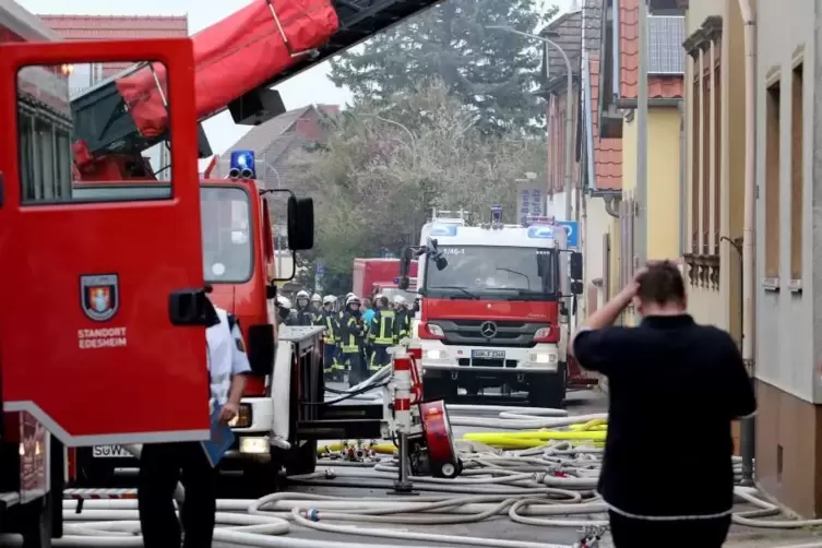 Edesheim_Brand_Ruprechtstrasse_2018_04_09_-3-IVERSEN.jpg