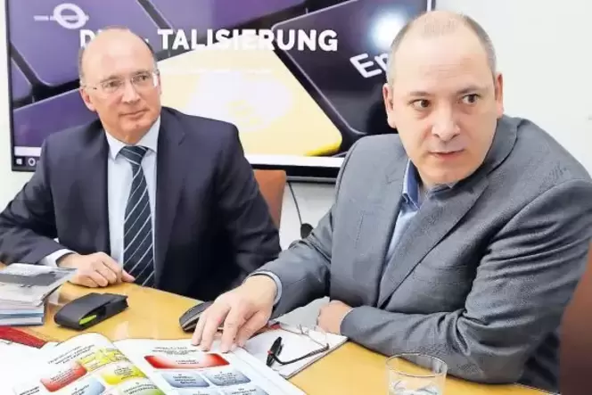 Haben eine Messe zu Digitalisierung auf die Beine gestellt: Günter Flory (links) und Horst König. Haben eine Messe zu Digitalisierung auf die Beine gestellt: Günter Flory (links) und Horst König.