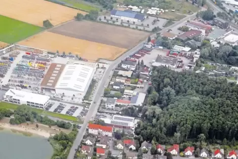 Die Sozialdemokraten in Neuhofen wollen, dass im Industriegebiet ein neuer Lebensmittelmarkt angesiedelt wird – sie halten daran