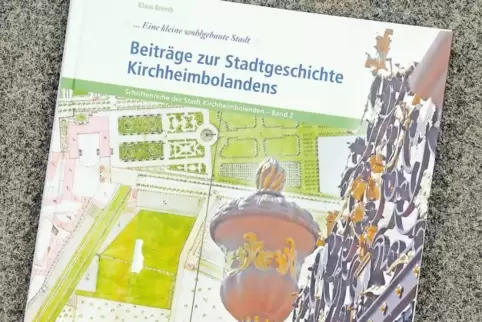 Im zweiten Band der „Beiträge“ spürt Klaus Kremb auf knapp 200 Seiten chronologisch prägenden Ereignissen und Zäsuren sowie hera