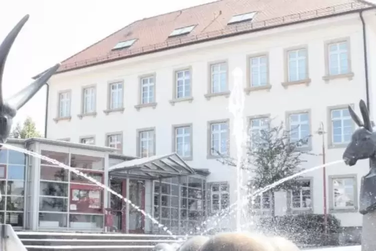 Hier wird gefeiert: Sowohl Festbankett als auch Liederabend finden im Zentrum Alte Schule statt.
