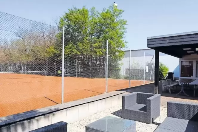 Die Tennisanlage des TC Friedelsheim heute.