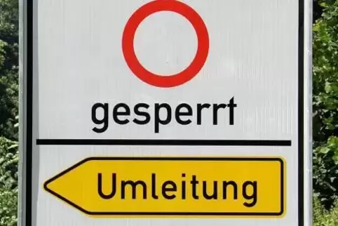 Während der Bauarbeiten muss die K?24 gesperrt werden. Symbolfoto: Linzmeier-Mehn 