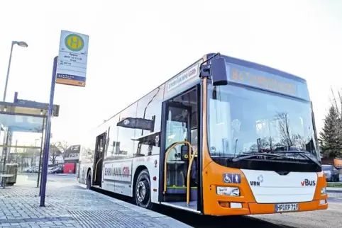 Wird von Fahrgästen gut angenommen: die Buslinie 84, die zum Frankenthaler Bahnhof fährt.