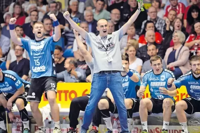 Hüttenbergs Emir Kurtagic sieht gute Chancen für sein Team, morgen in Ludwigshafen zu gewinnen. Hüttenbergs Emir Kurtagic sieht gute Chancen für sein Team, morgen in Ludwigshafen zu gewinnen.