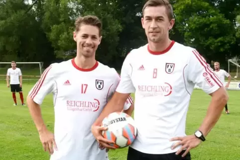 Vergangenheit am Narrenberg: Trainerduo Sven (links) und Kevin Fischer. ArchivFoto: Lenz 