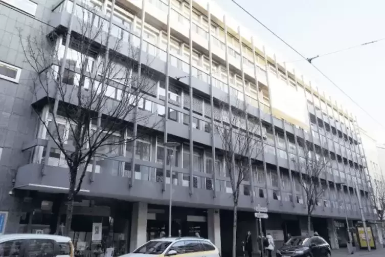 Hier nicht: Ex-Deutsche-Bank-Geb&auml;ude in der Ludwigstra&szlig;e.