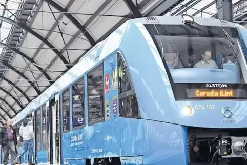 Der von einer Brennstoffzelle angetriebene Coradia I-Lint von Alstom wurde im vergangenen April erstmals in Wiesbaden präsentier
