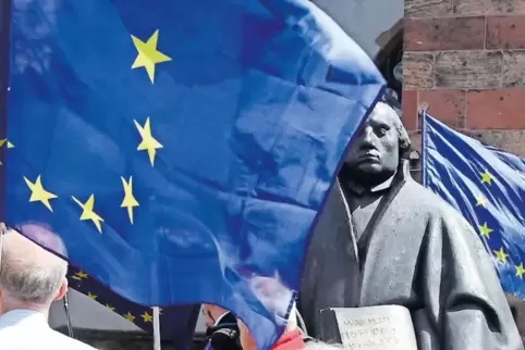 An fünf Stationen wurde in Landau für Europa geworben.