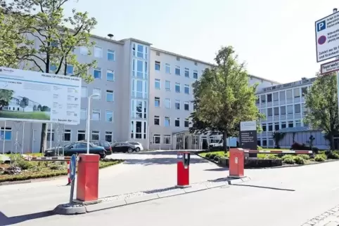 Der Grundstein für das Städtische Krankenhaus wurde im September 1955 gelegt.