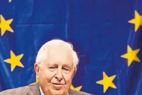 Überzeugter Europäer: der ehemalige rheinland-pfälzische und thüringische Ministerpräsident Bernhard Vogel beim Auftritt im Kais