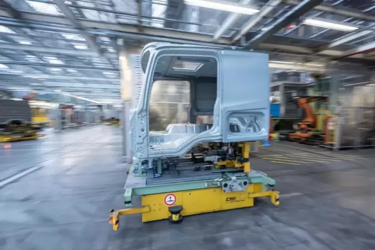Daimler_Woerth_digitalisierte_Produktion_-03-_DAIMLER.jpg