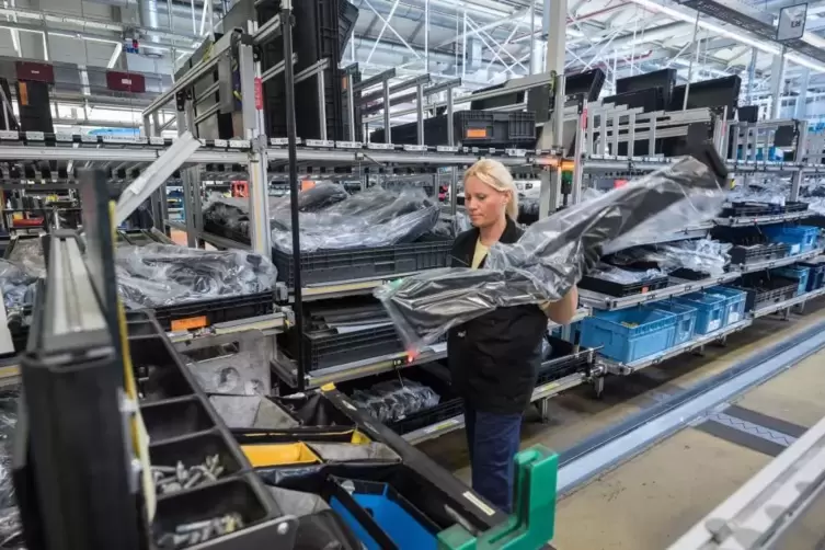 Daimler_Woerth_digitalisierte_Produktion_-10-_DAIMLER.jpg