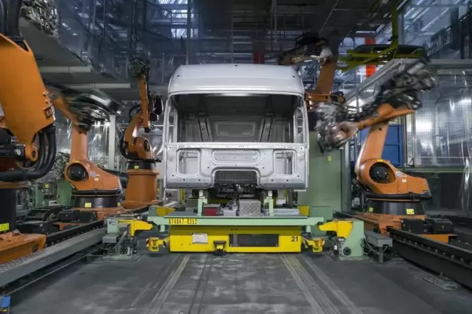 Daimler_Woerth_digitalisierte_Produktion_-01-_DAIMLER.jpg