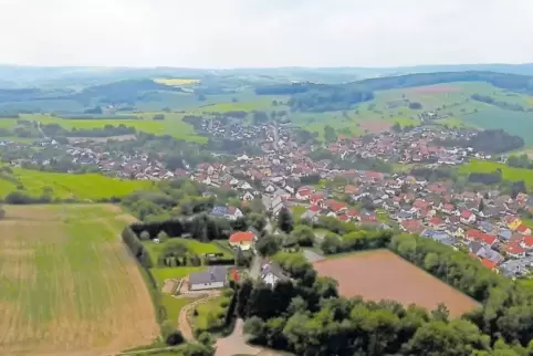 Lädt zum Wandern ein: die hügelige Umgebung von Steinbach. Das dortige Jüdische Museum ist nicht nur Start- und Zielpunkt, sonde