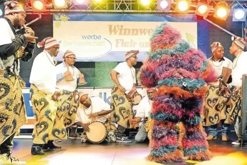 Afrikanische Tänze und Klänge faszinierten passend zum Motto die Besucher.