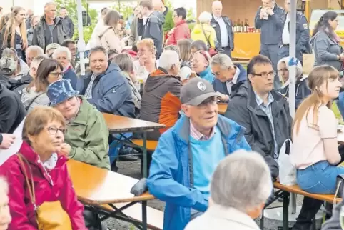 Dichtes Gedränge am Sonntagnachmittag auf der Burg.