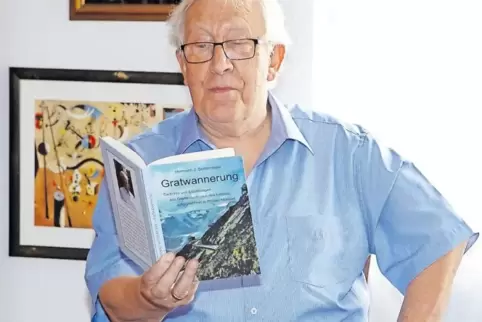„Gratwannerung“ heißt Hermann J. Settelmeyers neuestes Buch, in dem es um Grenzsituationen im Leben geht.
