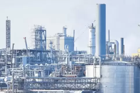 Wegen der guten Wirtschaftslage hat die deutsche Chemie-Industrie im ersten Quartal 2018 zusätzliche Mitarbeiter eingestellt. Di