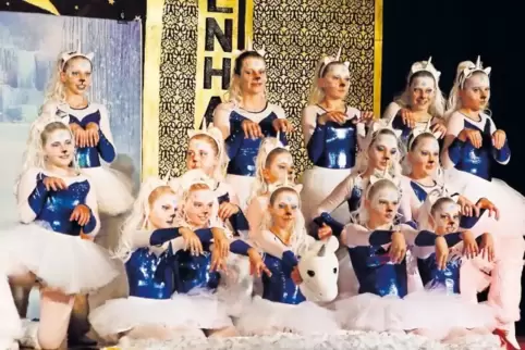 Durften beim Wettbewerb in eigener Halle nicht fehlern:die Tänzerinnen der VTR-Gruppe „Illusion“ zeigten ihren Tanz „Unicorn Arm