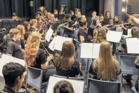 Diesmal in der Kultur- und Festhalle: die jungen Musiker von der High School Ramstein.