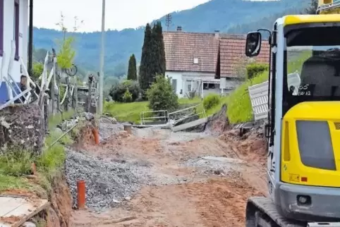 Nachdem es an der Baustelle schon einigen Schaden gab, greift die Gemeinde nun zu drastischeren Maßnahmen: Die Durchfahrt soll d