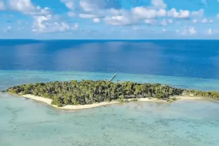 Nunukan Island ist eine kleine Insel im Maratua Atoll, in dem Resort gibt es gerade einmal 23 Bungalows für Urlauber.