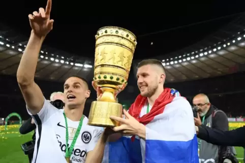 Berlin_DFB_Pokal_2018_Frankfurt_Gacinovic_Rebic_DPA.jpg