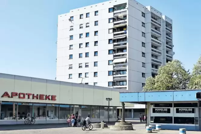 Zentrum des Gebiets Pilgerpfad: der Jakobsplatz. »Das Leben findet woanders statt«, sagt Ralf Zeeb. Auch an Markttagen sei hier Zentrum des Gebiets Pilgerpfad: der Jakobsplatz. »Das Leben findet woanders statt«, sagt Ralf Zeeb. Auch an Markttagen sei hier