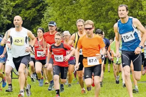 Beim Staffellauf-Start geht es, hier ein Foto von 2016, eng zu.