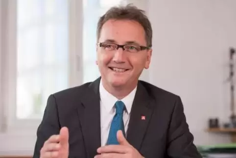 Kritisiert den französischen PSA-Konzern: Jörg Köhlinger Foto: IGM 