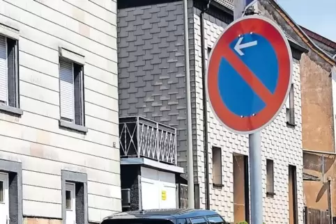 In der Eckstraße darf links und rechts nicht mehr geparkt werden.