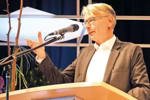 Beleuchtete die Historie von Erfenbach: Oberbürgermeister Klaus Weichel.