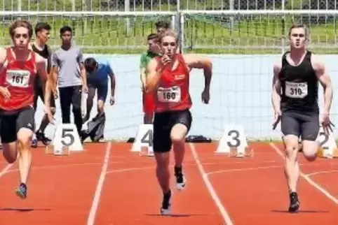 Das 100-Meter-Finale. Auf Startbahn 4 Sieger Felix Schulze (Landau) vom 1. FC Kaiserslautern.