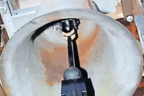 Gerettet: Die Glocke auf dem Vereinsheim in Fockenberg-Limbach läutet wieder.