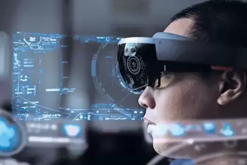 Die Microsoft Hololens macht holografische Anwendungen möglich, wie sie ZReality entwickelt.