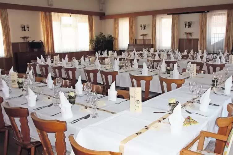 Der gro&szlig;e Saal im ersten Stock.