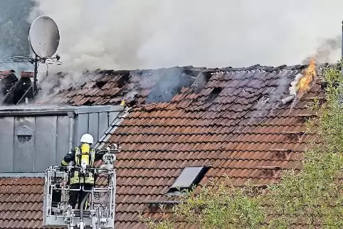 Gegen 8.30 Uhr brach das Feuer im Dachstuhl des Seniorenheims aus.