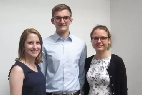 JU-Führungstrio: Kreisvorsitzender Simon Rapp, Rebecca Frings (links) und Elisabeth Seegers. Foto: büg