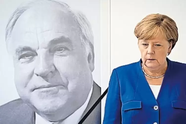 Trauer um den Vor-Vorg&auml;nger und einstigen Mentor: Kanzlerin Angela Merkel.