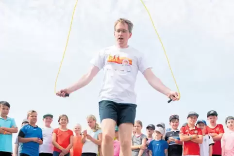 Sport für alle: Eröffnung der bundesweiten Sportabzeichentour 2018 am 1. Juni in St. Peter Ording/Schleswig Holstein.
