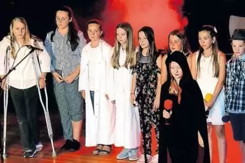 Die Musical-AG hat das Publikum mit ihrer Inszenierung „Dracula und der besiegte Vampir“ begeistert.