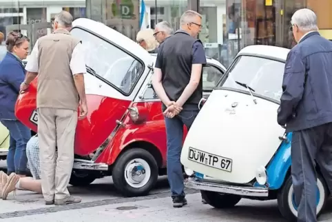 Putzige „Knutschkugeln“: die BMW Isettas waren bei der letzten Auflage der Kaiserslautern Classics kleine Zuschauermagneten.