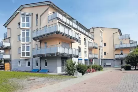 Zwar könnte es Ermittlungen gegen einzelne Mitarbeiter geben, aber man werde versuchen „einzelne soweit es uns möglich ist, vor 