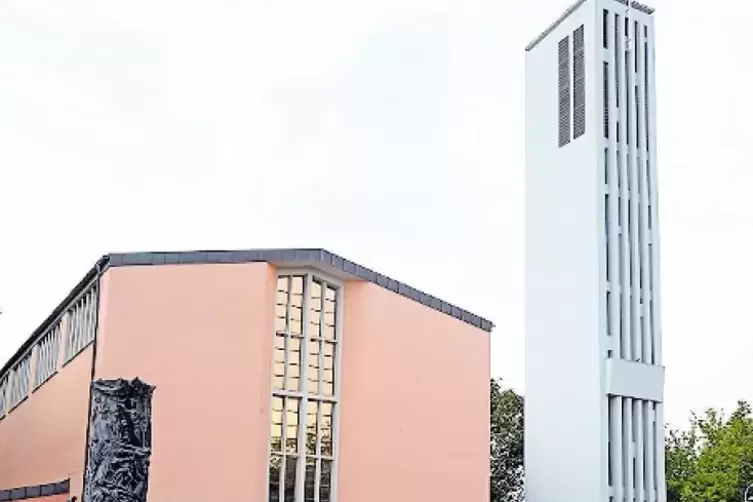 St. Josef: Beim Gottesdienst durfte nicht fotografiert werden.