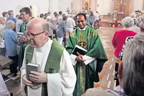 Kaplan Karunakar Thumma beim Abschiedsgottesdienst.
