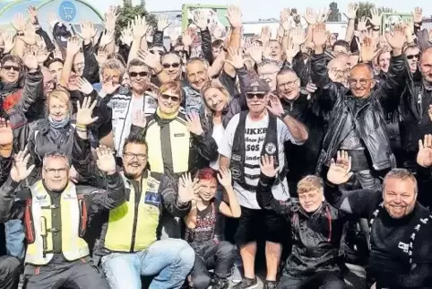 Sons of Charity: Seit 2000 haben die Biker rund 100.000 Euro Spenden für das Kinderdorf gesammelt.