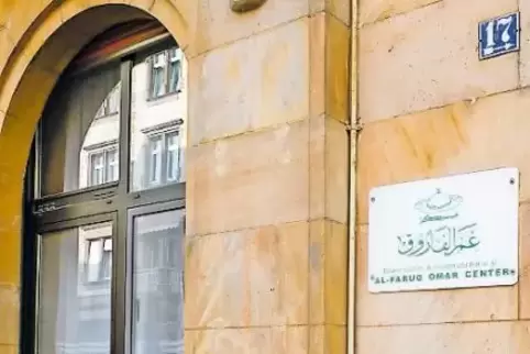 In der Omar Al-Faruq-Moschee in Mannheim soll der in Zweibrücken angeklagte Salafist aus Speyer gebetet haben. Die Moschee gilt 